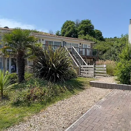 Cornish Retreat - 5 Min Walk To Beach! Apartment *